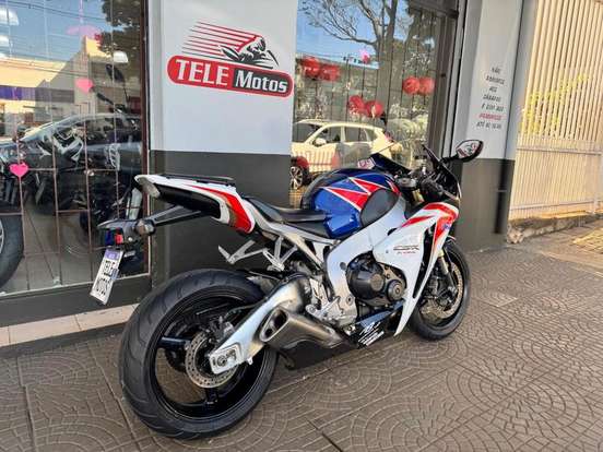 HONDA-CBR 1000RR FIREBLADE HONDA-CBR 1000RR FIREBLADE-2011