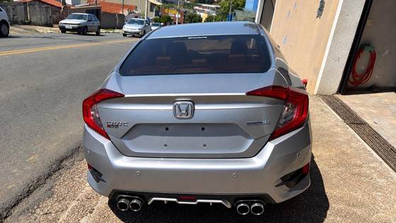 HONDA CIVIC 1.5 16V TURBO GASOLINA TOURING 4P CVT