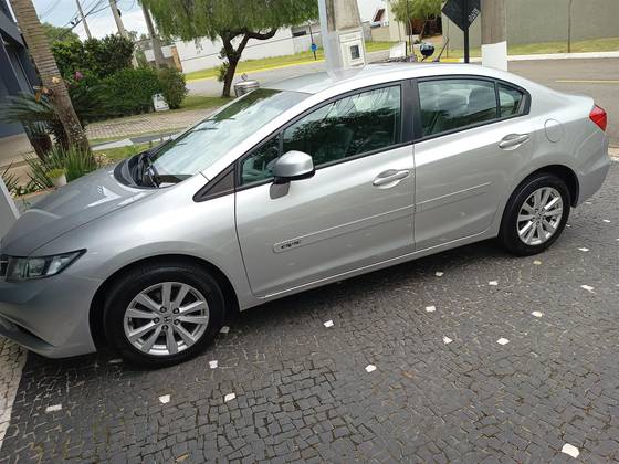 HONDA CIVIC 1.8 LXS 16V FLEX 4P MANUAL