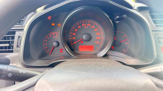 HONDA-FIT-2014