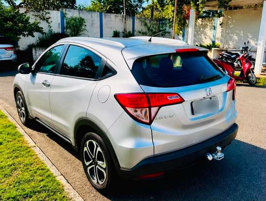 HONDA-HR-V-2017