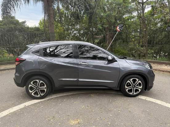 HONDA-HR-V-1.8 16V FLEX TOURING 4P AUTOMÁTICO HONDA-HR-V-2018