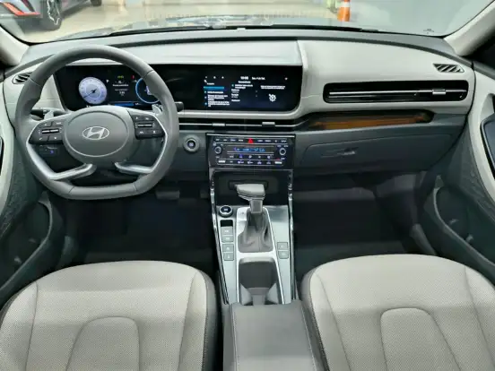 HYUNDAI-CRETA-2.0 FLEX ULTIMATE AUTOMÁTICO HYUNDAI-CRETA-2025