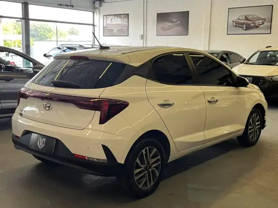 HYUNDAI-HB20-2024