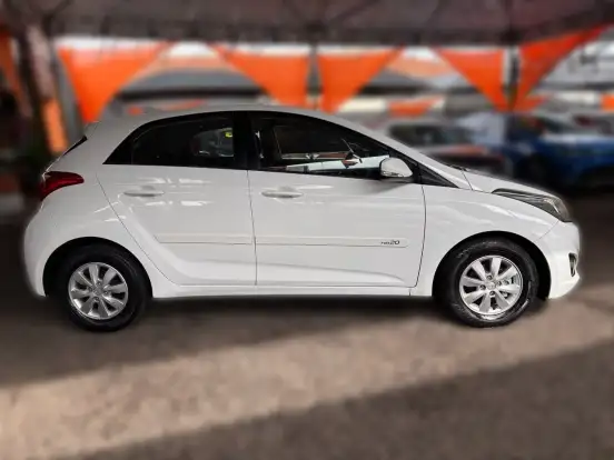HYUNDAI-HB20-1.0 COMFORT STYLE 12V FLEX 4P MANUAL HYUNDAI-HB20-2014