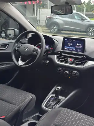 HYUNDAI-HB20-2023