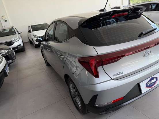 HYUNDAI-HB20-2023