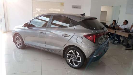 HYUNDAI-HB20-2023