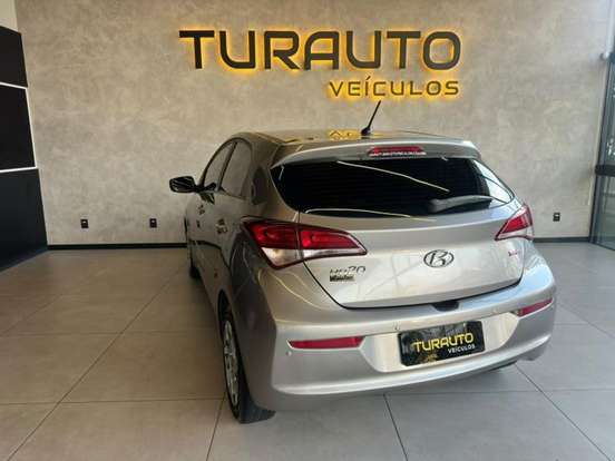 HYUNDAI-HB20-2017