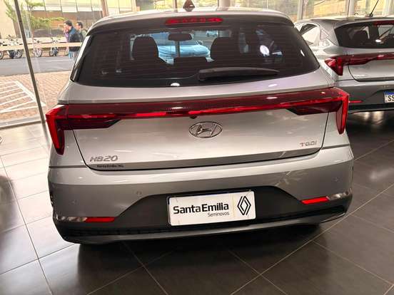 HYUNDAI-HB20-2022