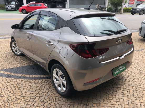 HYUNDAI-HB20-2022
