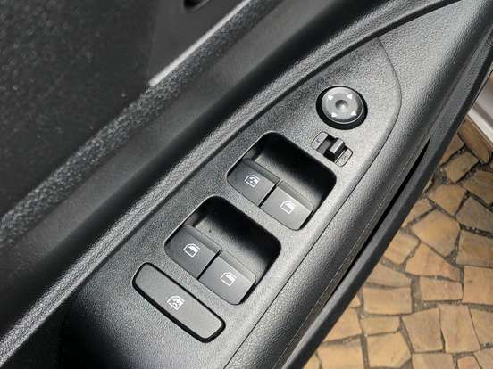 HYUNDAI-HB20-2022