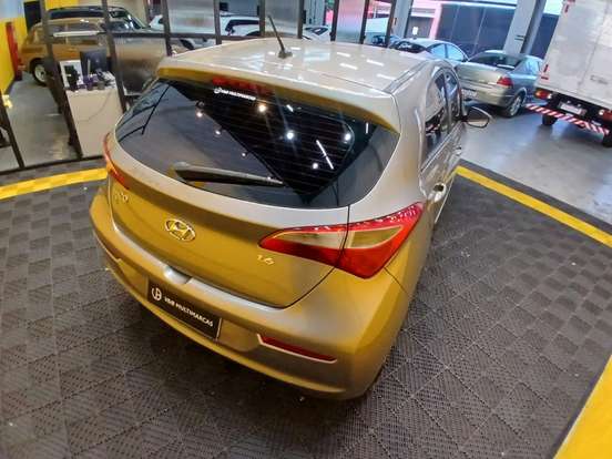 HYUNDAI-HB20-2016