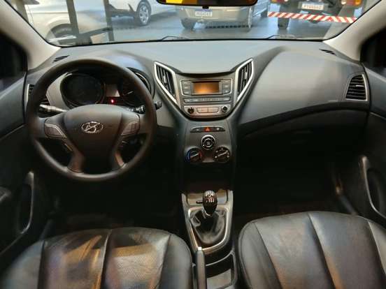 HYUNDAI-HB20-2016