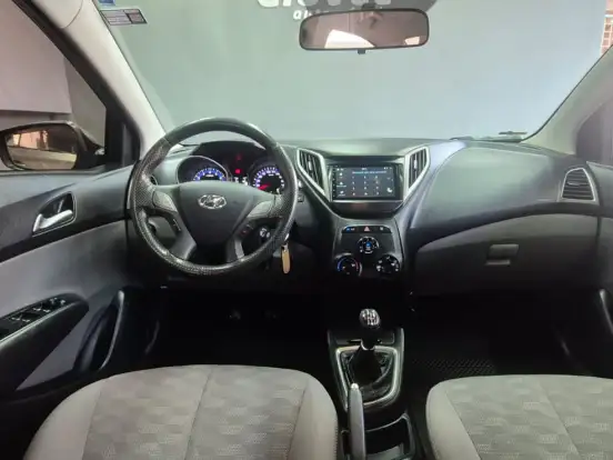 HYUNDAI-HB20S-1.6 COMFORT PLUS 16V FLEX 4P MANUAL HYUNDAI-HB20S-2016