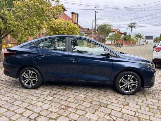 HYUNDAI-HB20S-2023