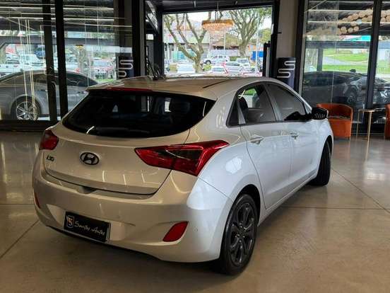 HYUNDAI-I30-1.8 MPI 16V GASOLINA 4P AUTOMATICO HYUNDAI-I30-2014