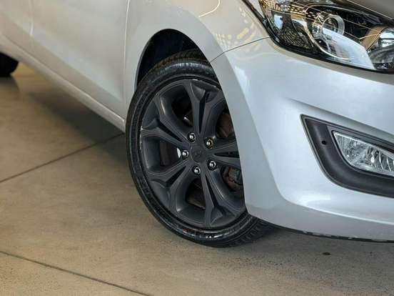 HYUNDAI-I30-2014