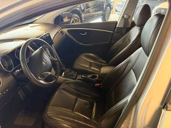 HYUNDAI-I30-2014
