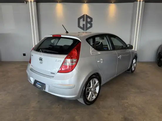HYUNDAI-I30-2.0 MPFI GLS 16V GASOLINA 4P MANUAL HYUNDAI-I30-2010