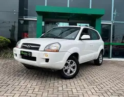 HYUNDAI TUCSON 2.0 MPFI GLS 16V 143CV 2WD FLEX 4P AUTOMÁTICO HYUNDAI TUCSON 2.0 MPFI GLS 16V 143CV 2WD FLEX 4P AUTOMÁTICO