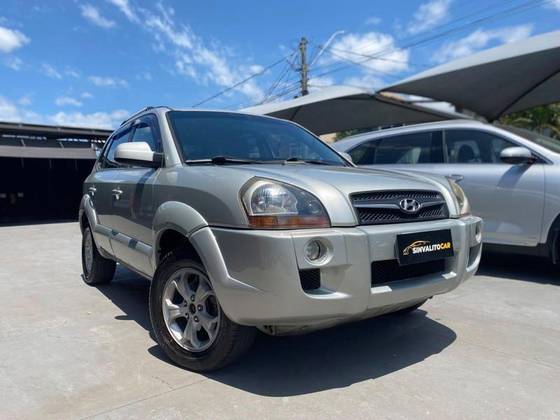 HYUNDAI TUCSON 2.0 MPFI GLS 16V 143CV 2WD GASOLINA 4P AUTOMÁTICO