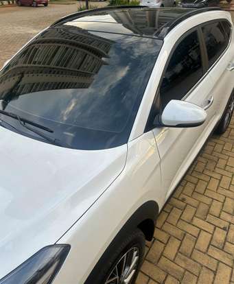 HYUNDAI-TUCSON-2023