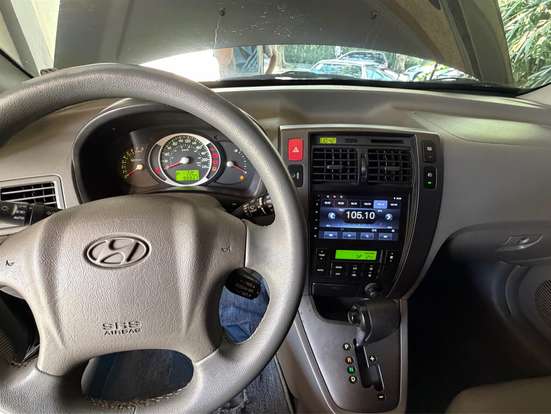 HYUNDAI-TUCSON-2008