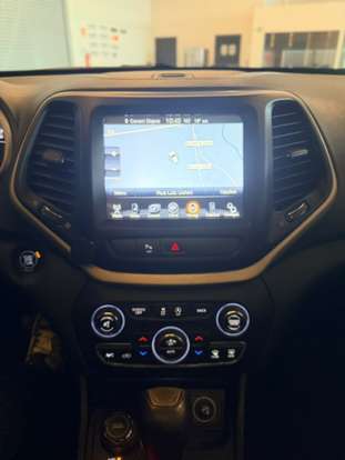 JEEP-CHEROKEE-3.2 LIMITED 4X4 V6 24V GASOLINA 4P AUTOMÁTICO JEEP-CHEROKEE-2015