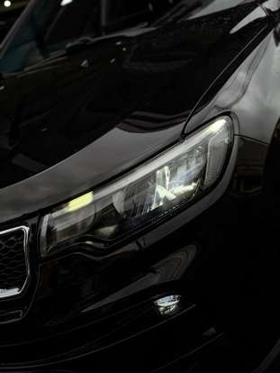 JEEP-COMMANDER-2022