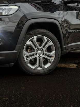 JEEP-COMMANDER-2022