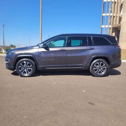 JEEP-COMMANDER-2024