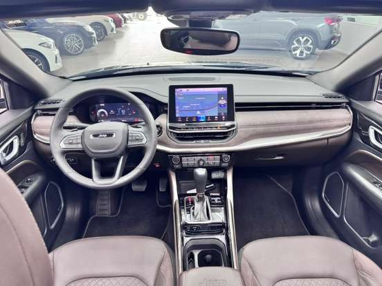 JEEP-COMMANDER-2024