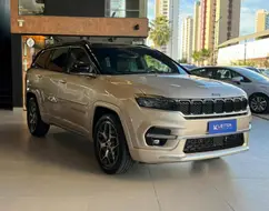 JEEP COMMANDER 1.3 T270 TURBO FLEX OVERLAND AT6 JEEP COMMANDER 1.3 T270 TURBO FLEX OVERLAND AT6