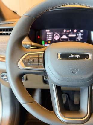 JEEP-COMMANDER-2024