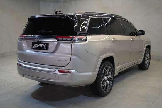 JEEP-COMMANDER-2024