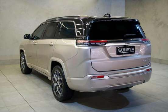 JEEP-COMMANDER-2024