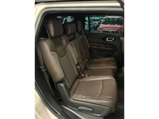JEEP-COMMANDER-2022