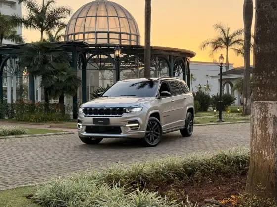 JEEP COMMANDER 2.0 HURRICANE 4 TURBO GASOLINA OVERLAND AT9