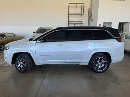 JEEP-COMMANDER-2.0 TD380 TURBO DIESEL OVERLAND AT9 JEEP-COMMANDER-2024