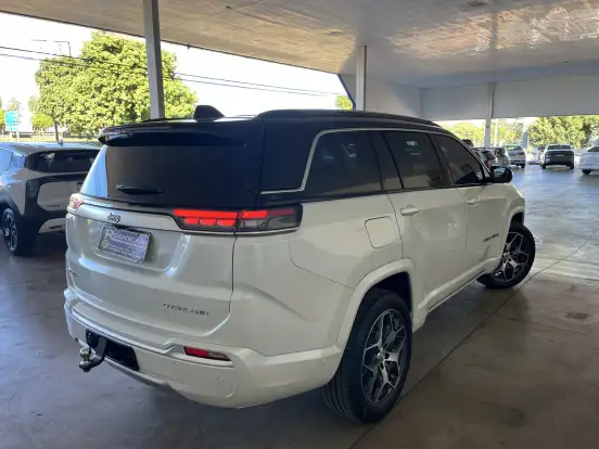 JEEP-COMMANDER-2.0 TD380 TURBO DIESEL OVERLAND AT9 JEEP-COMMANDER-2024