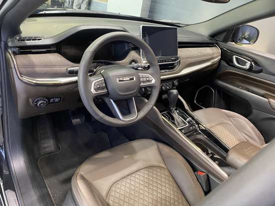 JEEP-COMMANDER-2.0 HURRICANE 4 TURBO GASOLINA OVERLAND AT9 JEEP-COMMANDER-2025
