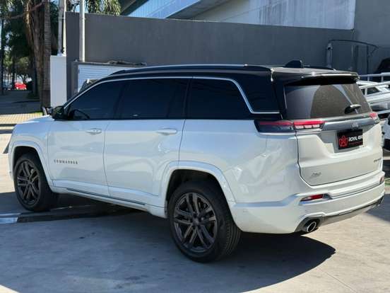 JEEP-COMMANDER-2024