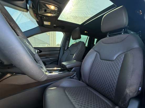 JEEP-COMMANDER-2.0 HURRICANE 4 TURBO GASOLINA OVERLAND AT9 JEEP-COMMANDER-2024