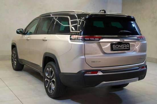 JEEP-COMMANDER-2023