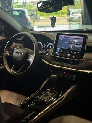 JEEP-COMMANDER-2022