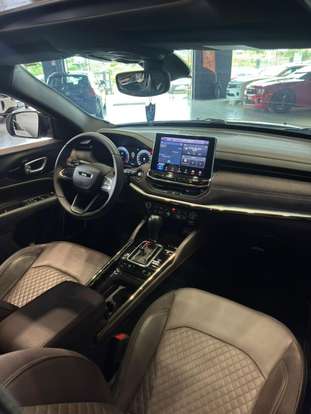 JEEP-COMMANDER-2022