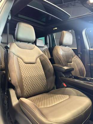 JEEP-COMMANDER-2022