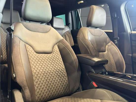 JEEP-COMMANDER-2.0 TD380 TURBO DIESEL OVERLAND AT9 JEEP-COMMANDER-2022