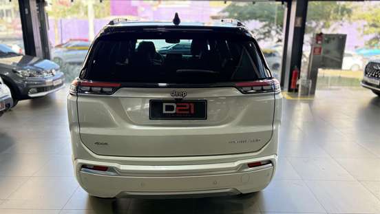 JEEP-COMMANDER-2024